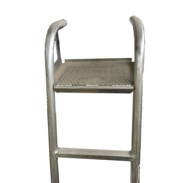 DRY BULK ALUMINUM REAR LADDER